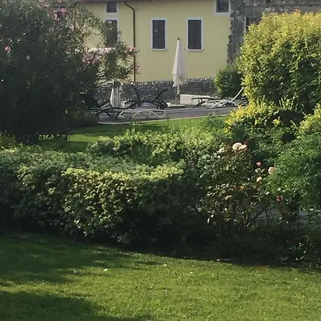 Appartamento Casa Del Monastero Fascino Antico&design Nordico Polpenazze del Garda
